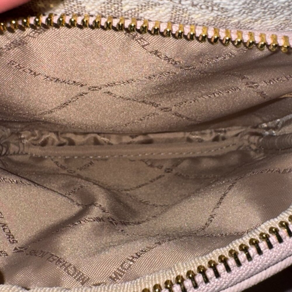 MICHAEL KORS Jet Set Logo Crossbody – Vanilla / Blush Pink Trim – BRAND NEW - Picture 5 of 9